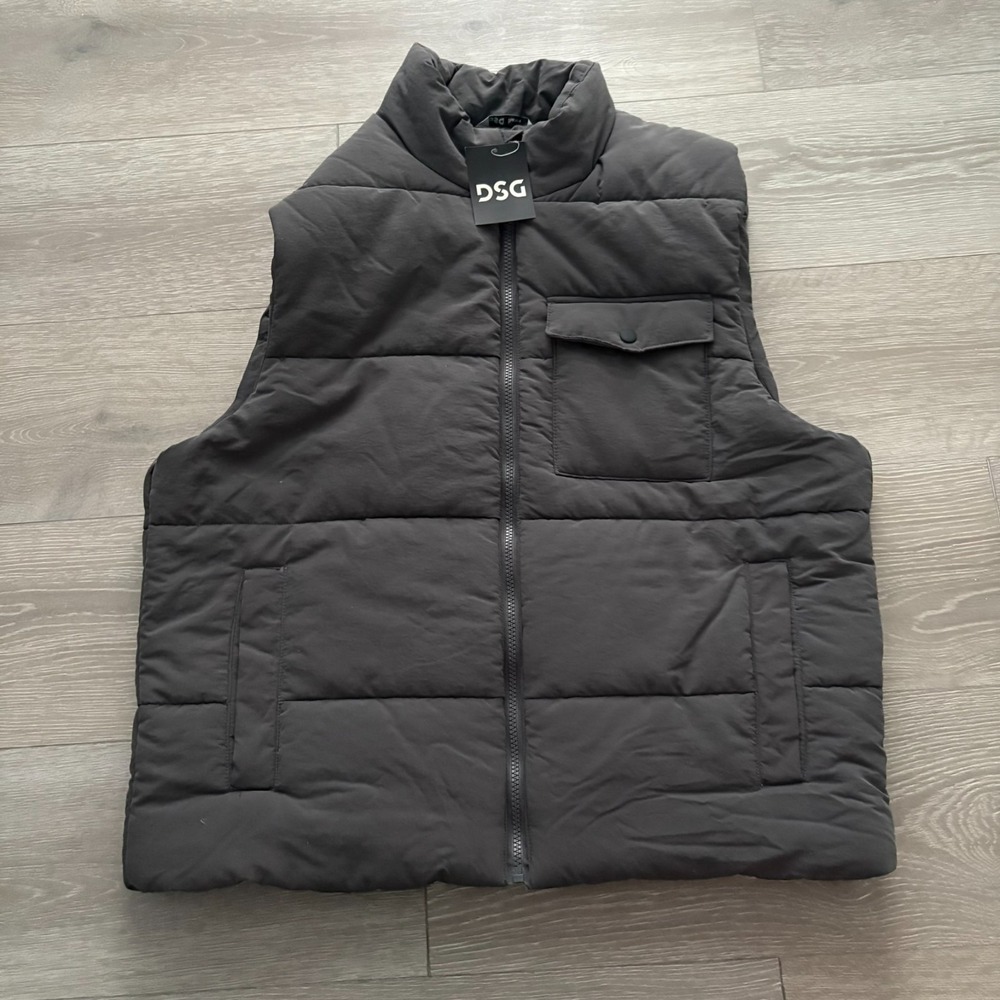 NWT DSG Mens Dark Gray Black Lined Full‎ Zip Insulated Winter Puffer Vest Size L